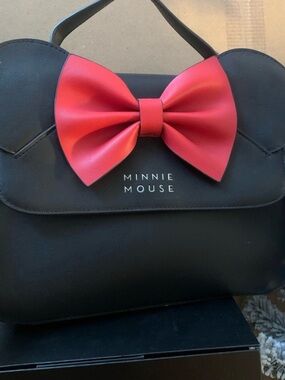 Disney Minnie Mouse Black Crossbody Bag with Red Bow